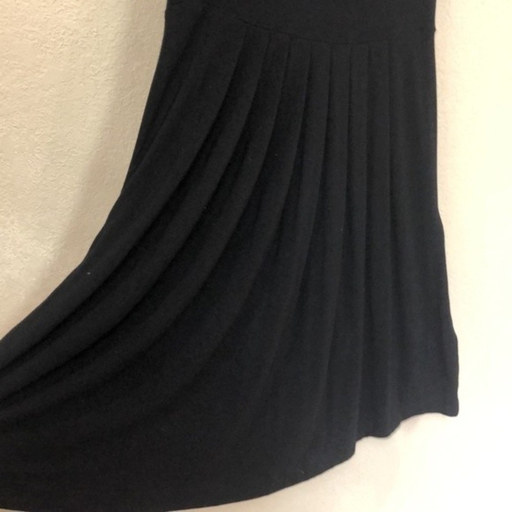 Tart Black Sleeveless Midi Dress - Picture 7 of 8